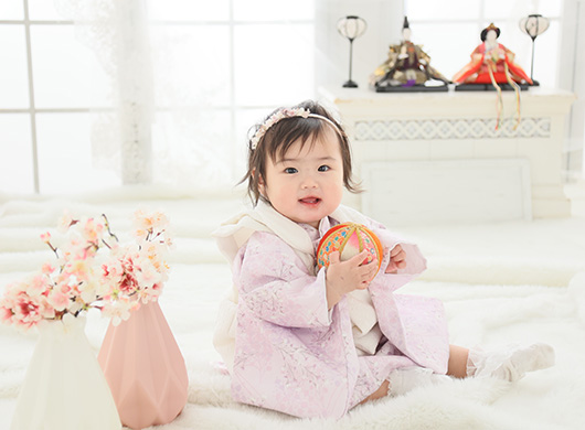 女の子の初節句とは？雛人形やお祝いに関して知っておきたいこと
