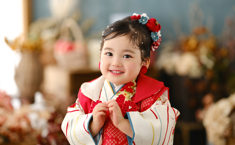 女の子の七五三はいつ祝う？お参りする年齢や写真撮影時期を解説