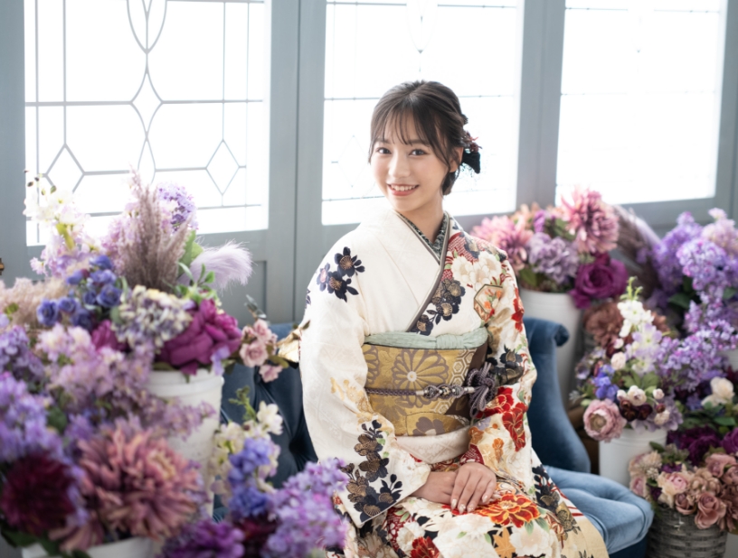 ひいな振袖 白色