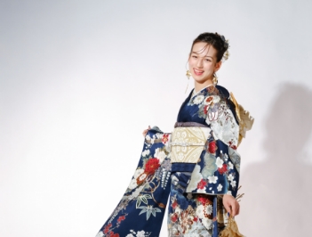 ひいな振袖 マリンブルー色