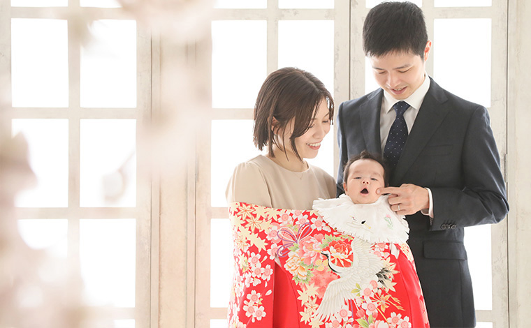 お宮参りでのママの服装は「マナー・快適さ・統一感」を意識しよう
