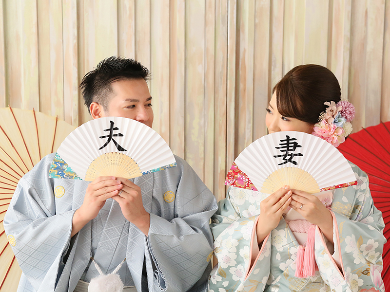 和の小物といえば扇子や和傘